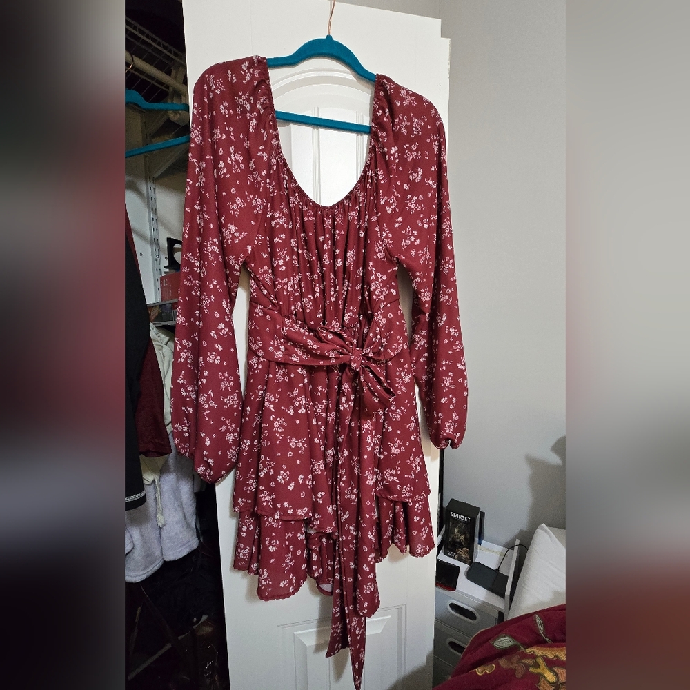 Arula Burgundy Floral Romper - Picture 2 of 3